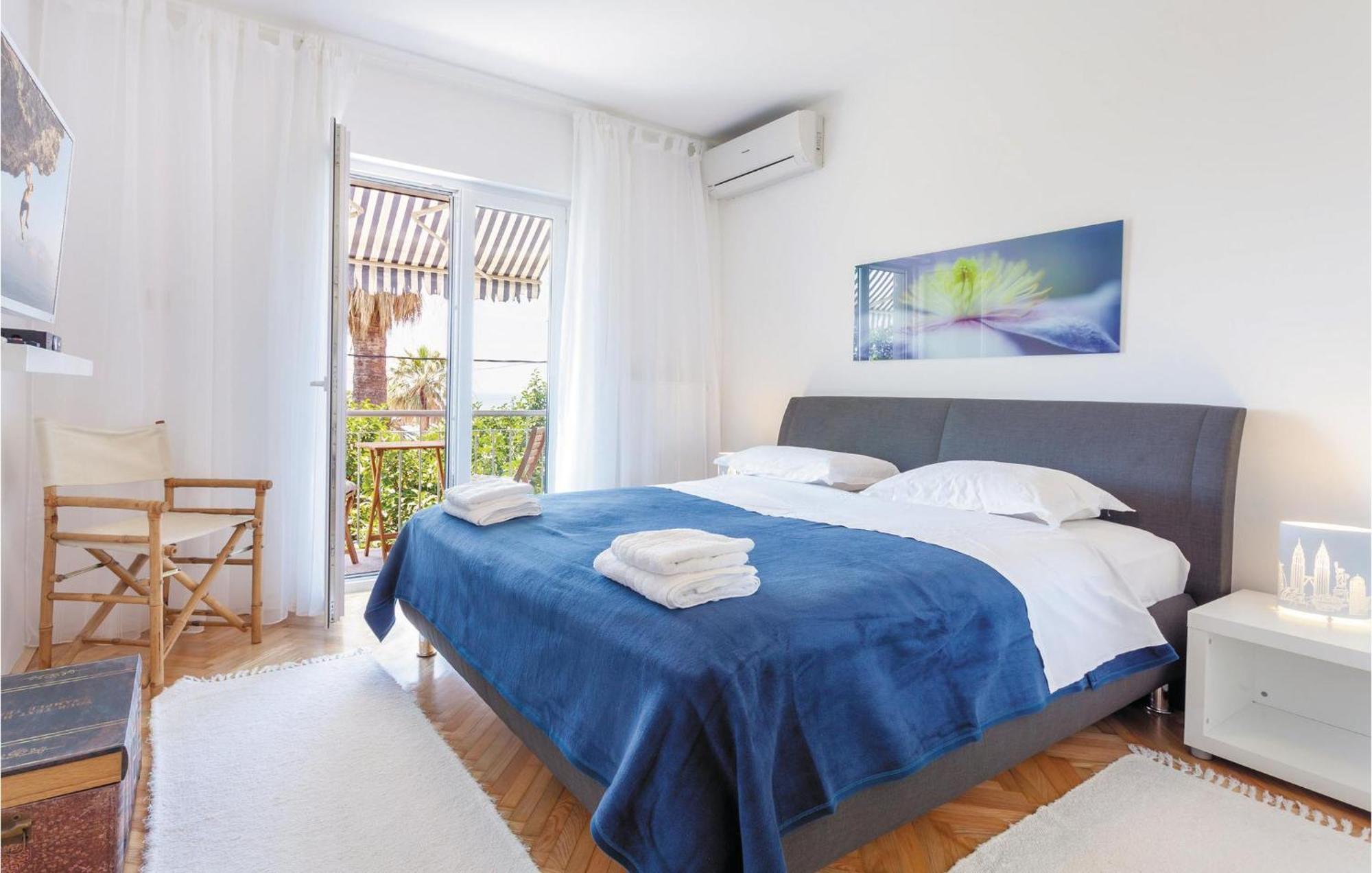 Amazing Home In Podstrana With Kitchen Luaran gambar